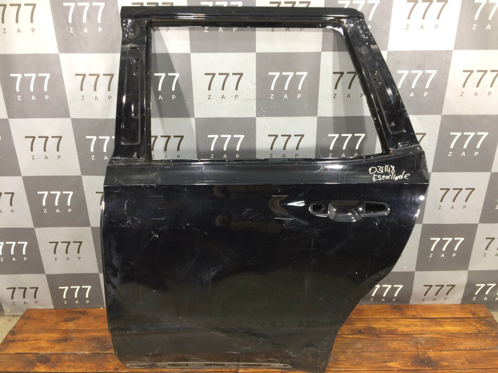 Дверь задняя левая Cadillac Escalade 5 20-нв Б/У Оригинал 84926043