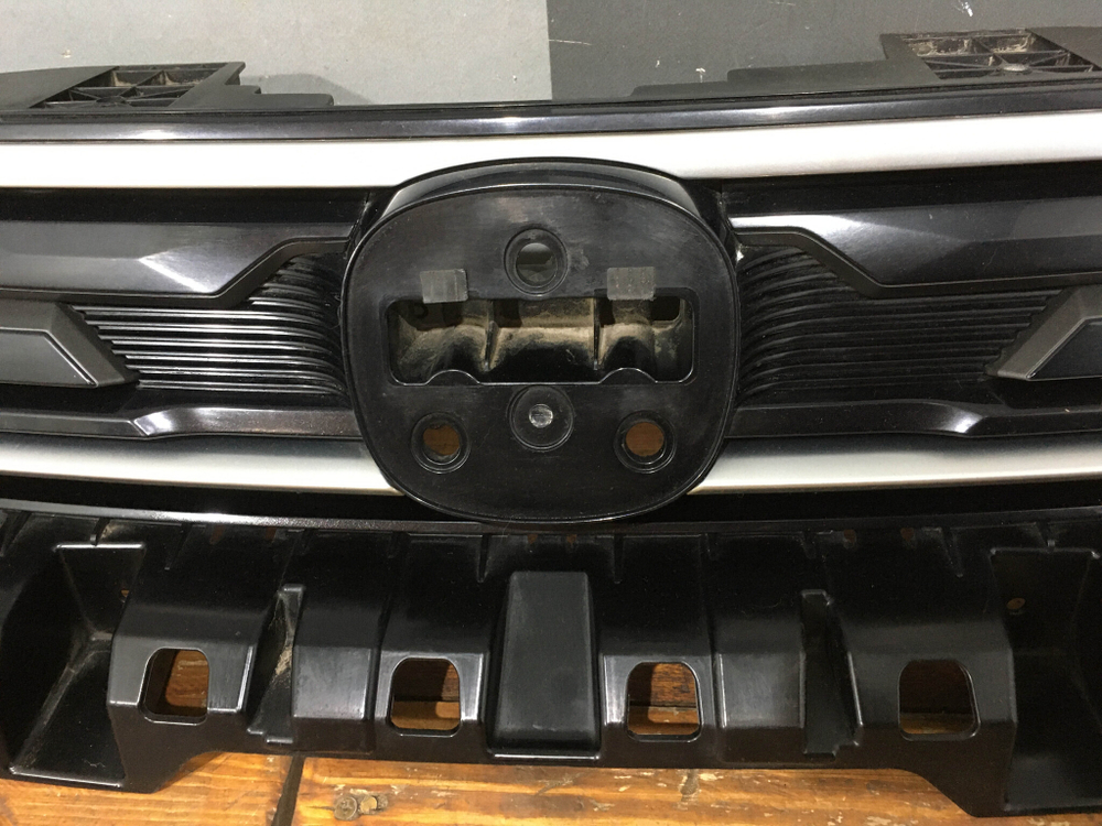 Решетка радиатора Changan CS35PLUS 18-нв Б/У Оригинал 2803021BQ01