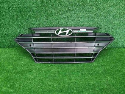 Решетка радиатора Hyundai Elantra 6 AD (2018-2020)