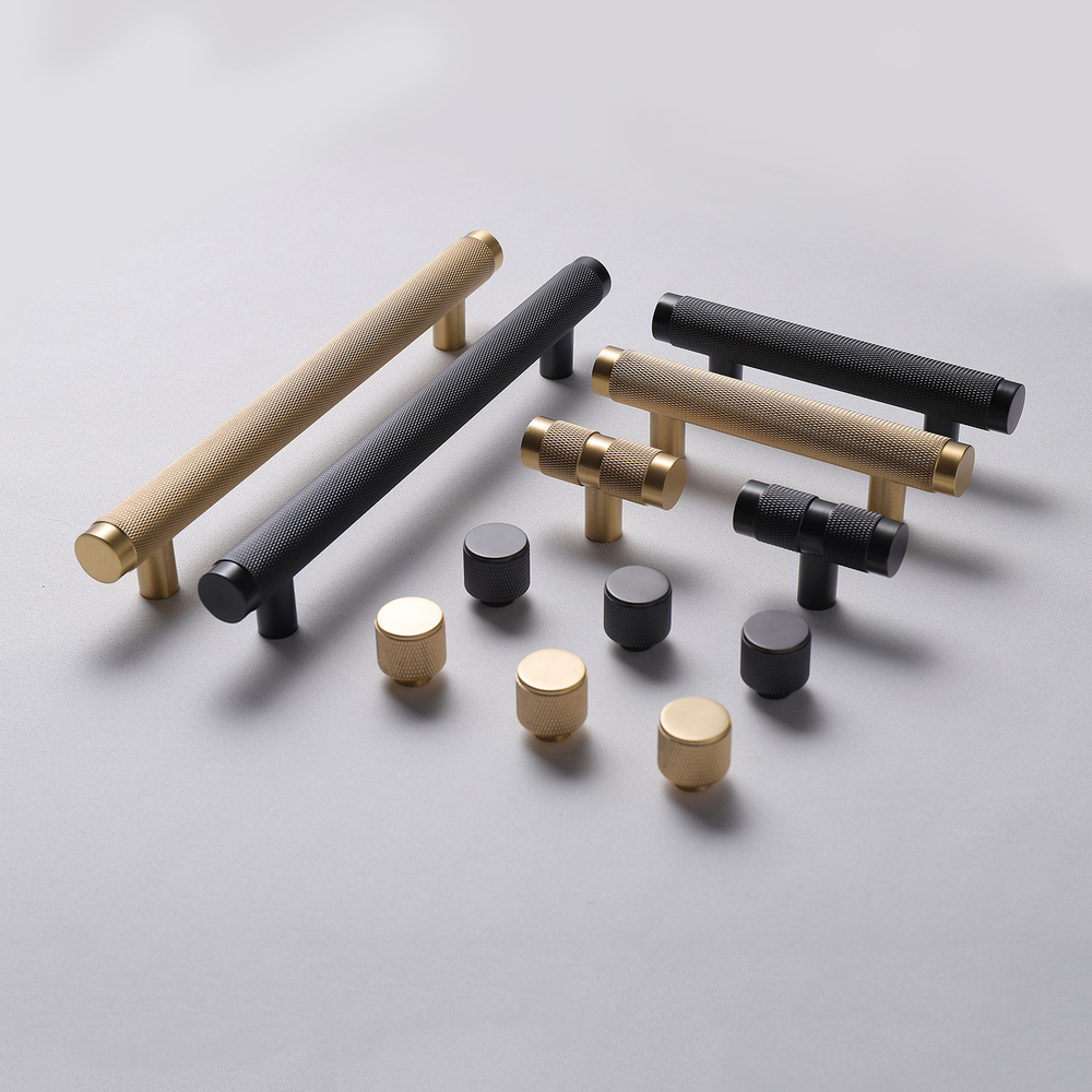 Ручка-кнопка HK009 brass