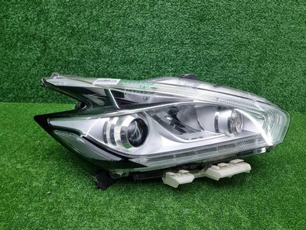 Фара правая Nissan Murano Z52 (2014-2022) LED