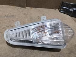 Указатель поворота правый Toyota Camry (XV55) 17-18 Б/У  8151133120