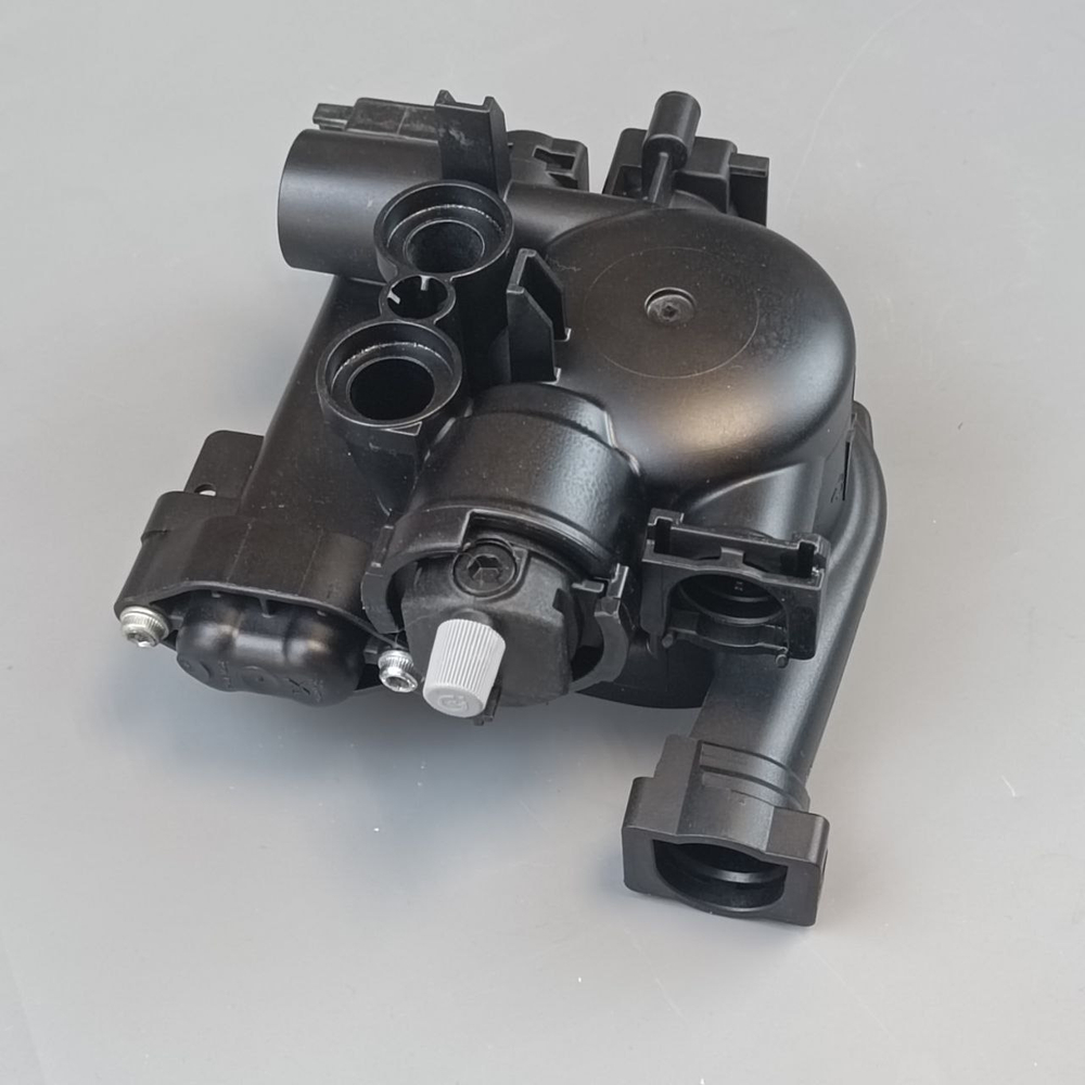 Крышка (улитка) насоса для котлов VIESSMANN WH1D, WB1B, WB1C (правая часть 7833960) арт. 95916092