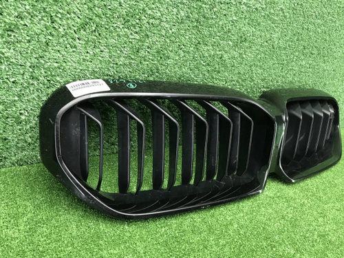 Решетка радиатора BMW M5 F90 (2020-2024)