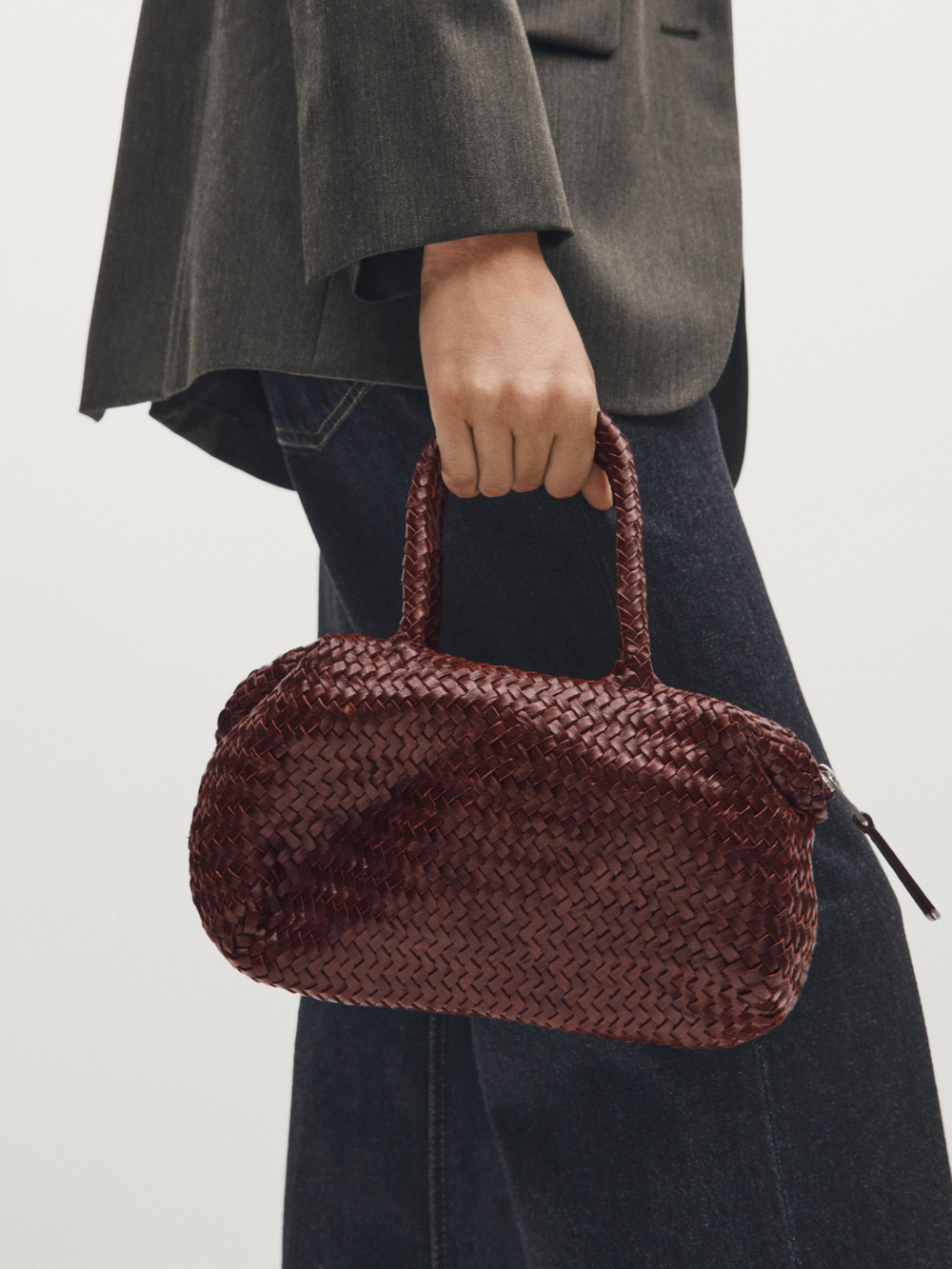 Massimo Dutti Маленькая плетеная сумка из кожи наппа, бургунди