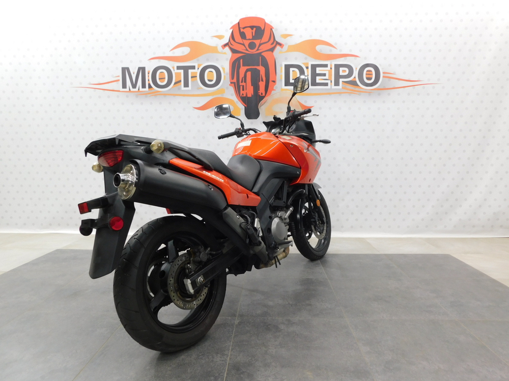 Suzuki V-Strom DL650 038307