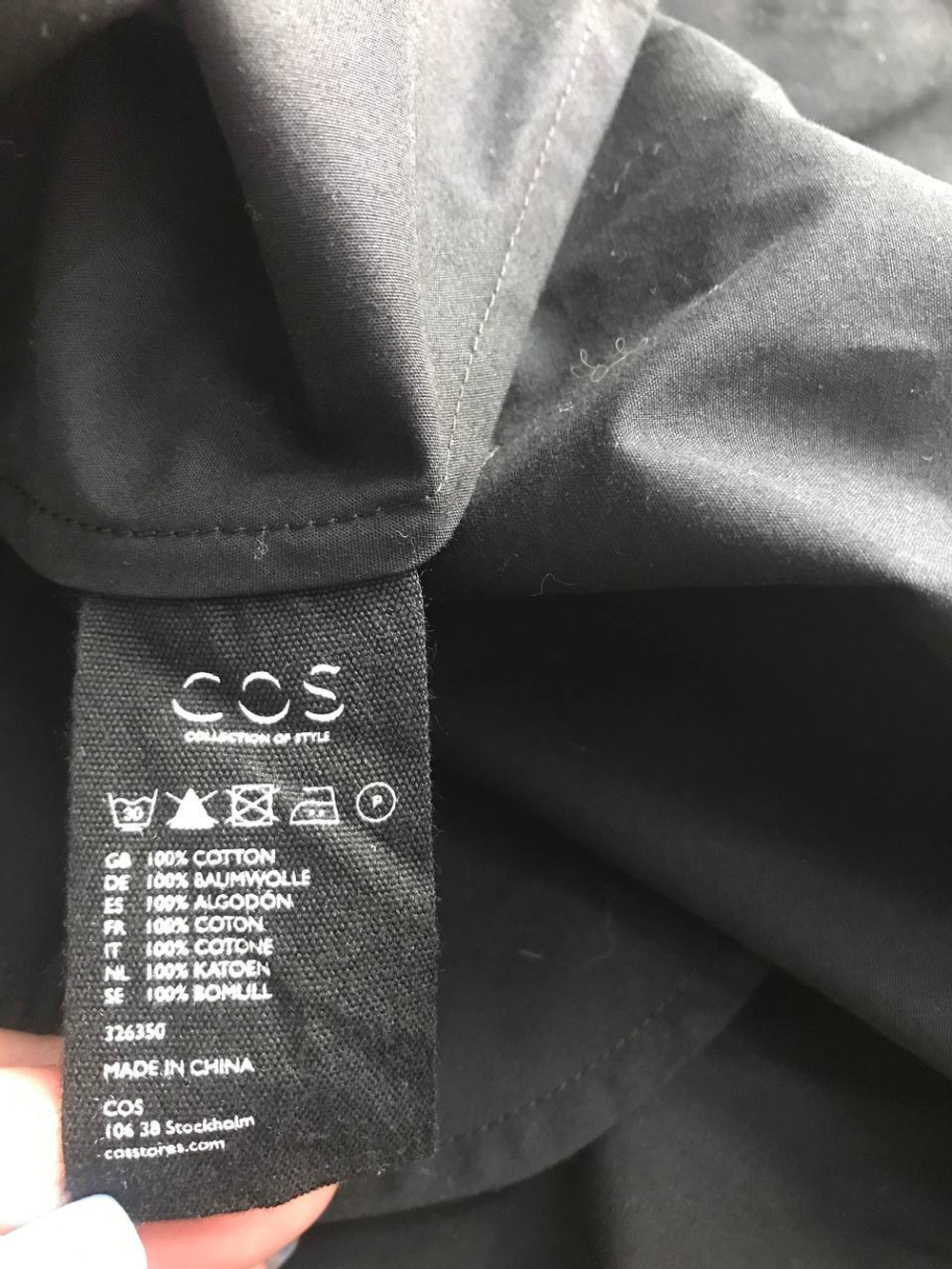 Платье Cos лаконичное, маркировка 38, визуально на 44 размер