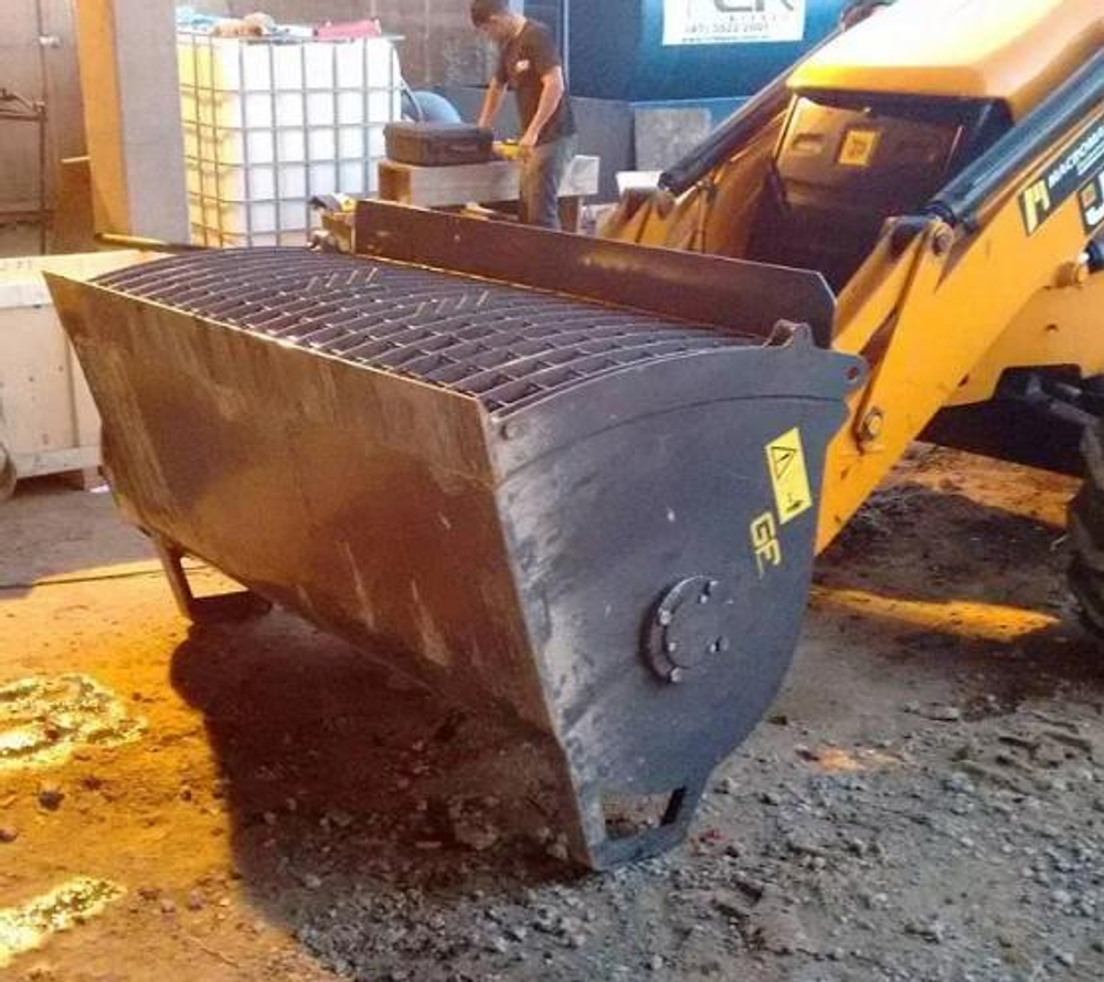 Бетоно-смесительный ковш на Телескопический погрузчик JCB