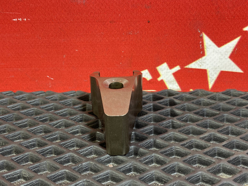 Кронштейн форсунки