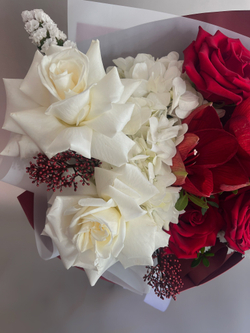 Букет «Яркость и нежность»