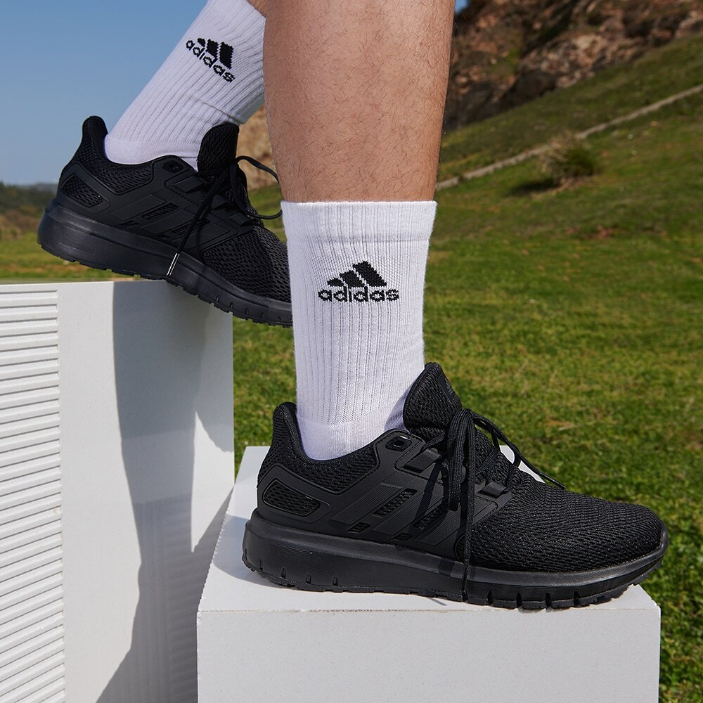 Кроссовки adidas Ultimashow