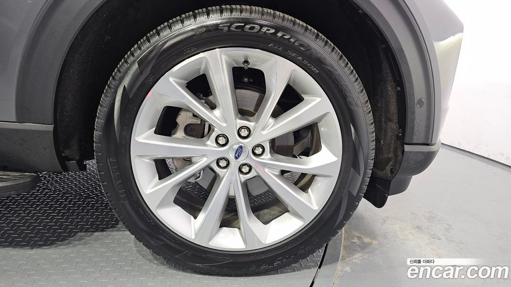 Ford Explorer 6 Generation 3.0 Platinum 4WD (02.2023)