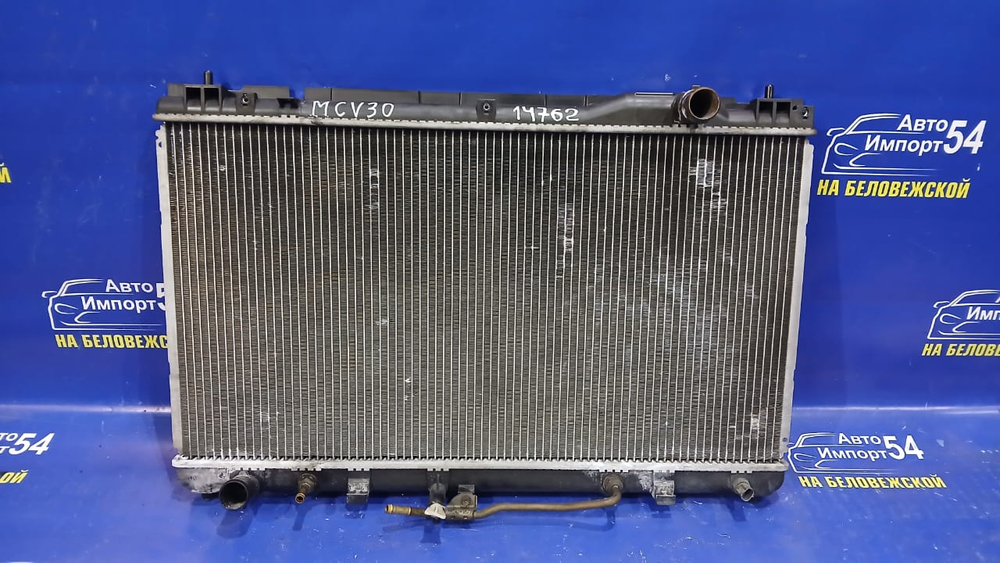 Радиатор двигателя TOYOTA WINDOM 2001-2004