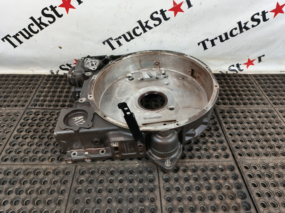 Кожух маховика OM501