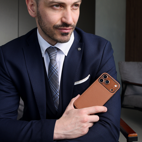 Чехол для iPhone 17 Pro Max - кожа теленка, карамель