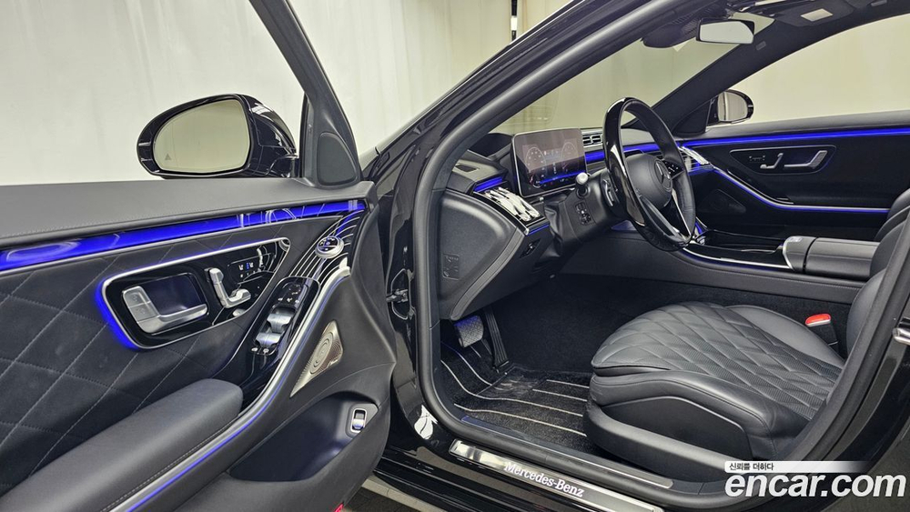 Mercedes-Benz S-Class W223 S580L 4MATIC (01.2023)