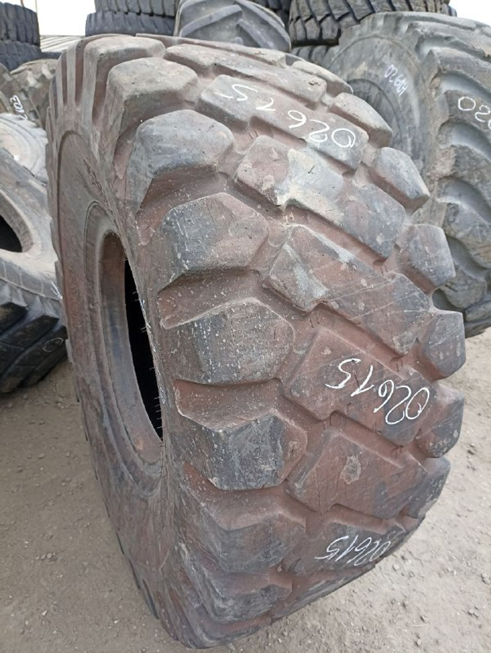 23.5-25 Mitas EM-60 шина б/у