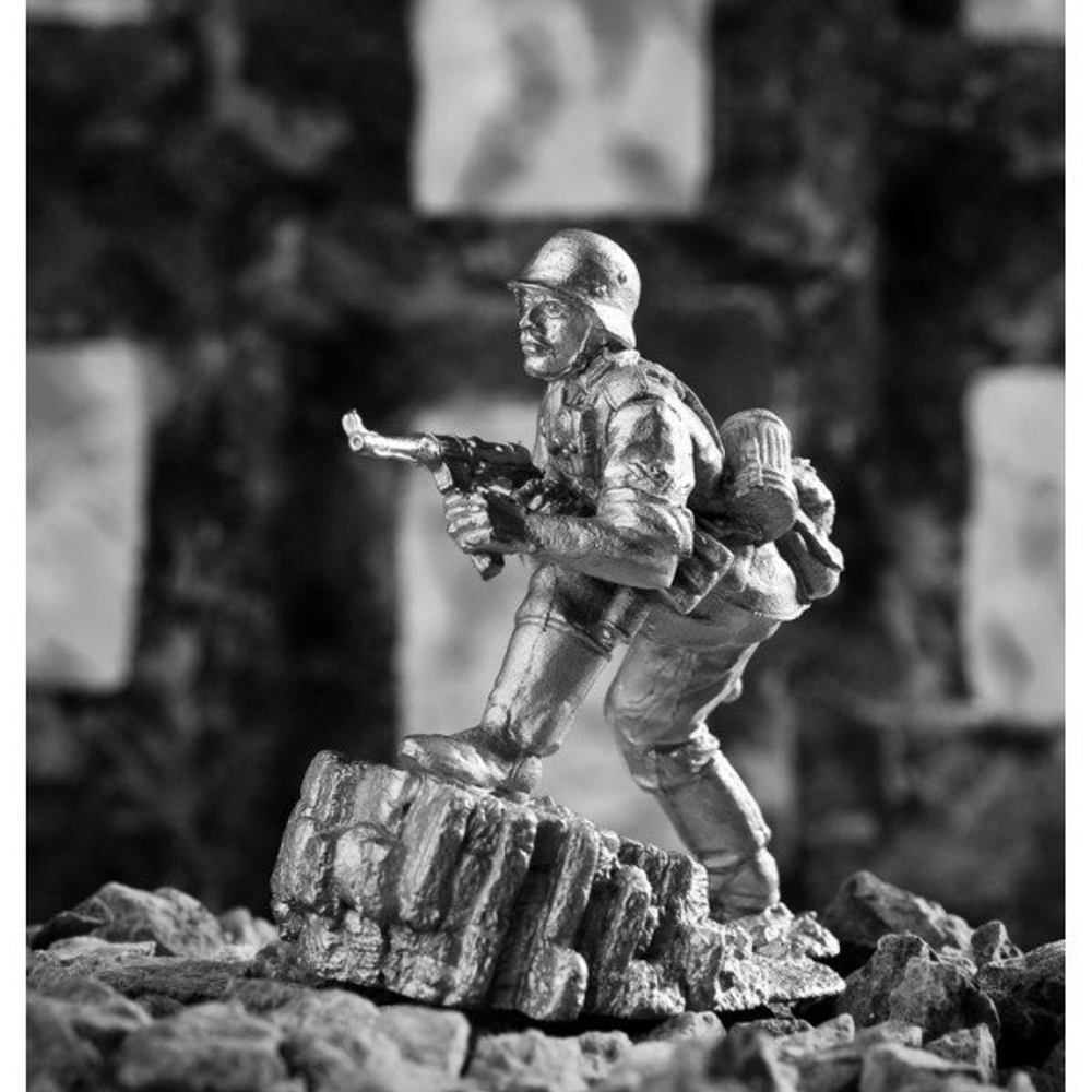 Оловянный солдатик Пехотинец Германия № 2, 1943 г.