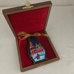 Сувенир Матрешка "Москва" с росписью Палех в подарочном футляре