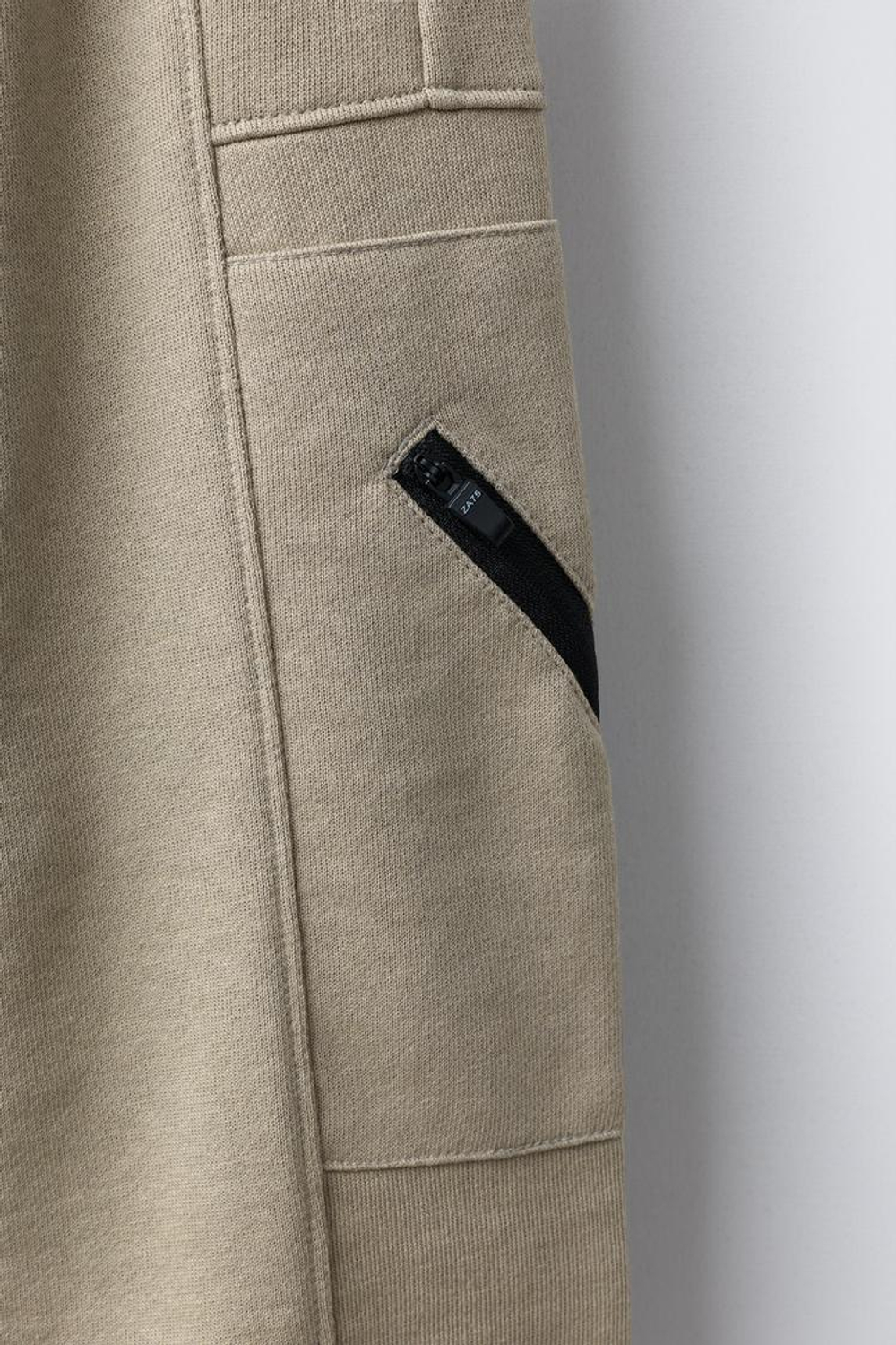 ZARA БРЮКИ-ДЖОГГЕРЫ НА МОЛНИЯХ, ТЕМНЫЙ БЕЖЕВО-КОРИЧНЕВЫЙ