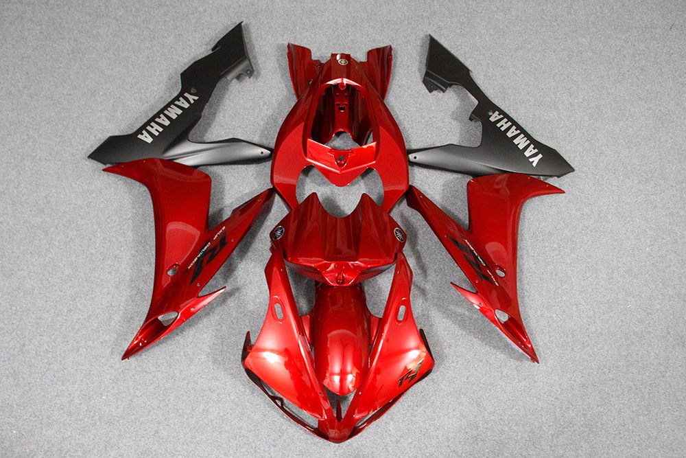 Комплект пластика для мотоцикла Yamaha YZF-R1 04-06 Красно-Черный