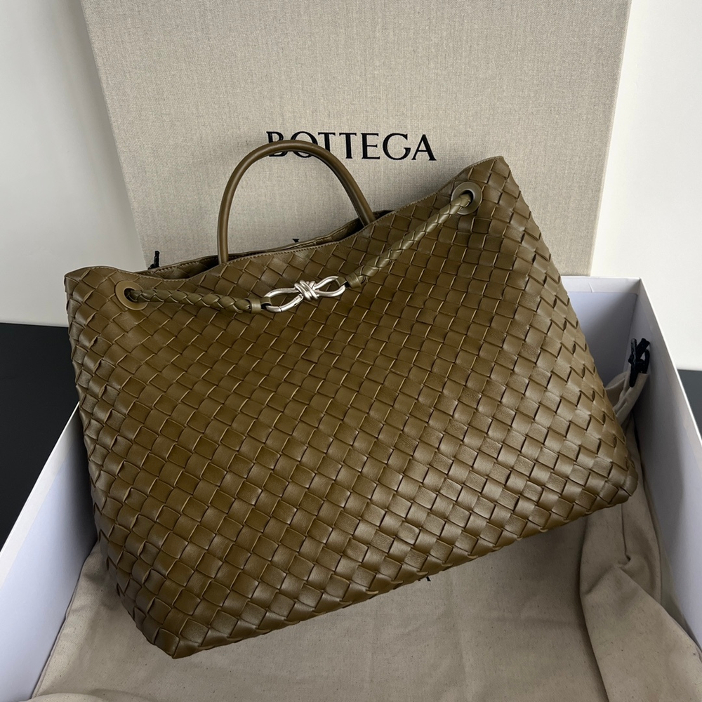 Bottega Veneta Large Andiamo 42 cm