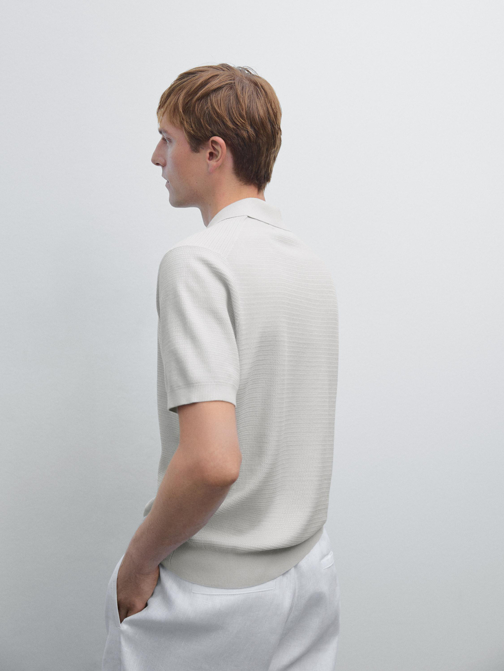 Massimo Dutti Вязаная футболка-поло с V-образным вырезом, цвет льда