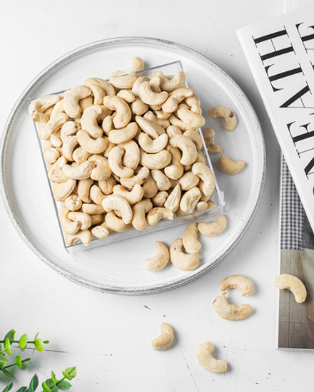 Кешью сырой HoneyForYou, 300 грамм