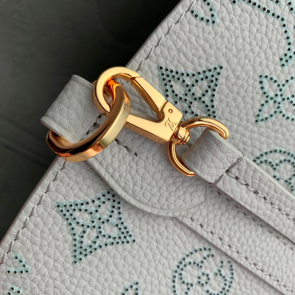 Louis Vuitton Blossom PM