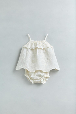 ZARA БЛУЗА И ТРУСЫ С ЦВЕТОЧНОЙ ВЫШИВКОЙ, ЭКРЮ