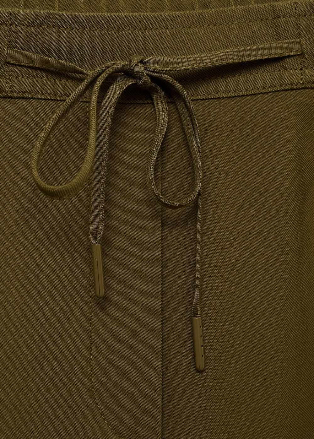 Струящиеся брюки с эластичным поясом