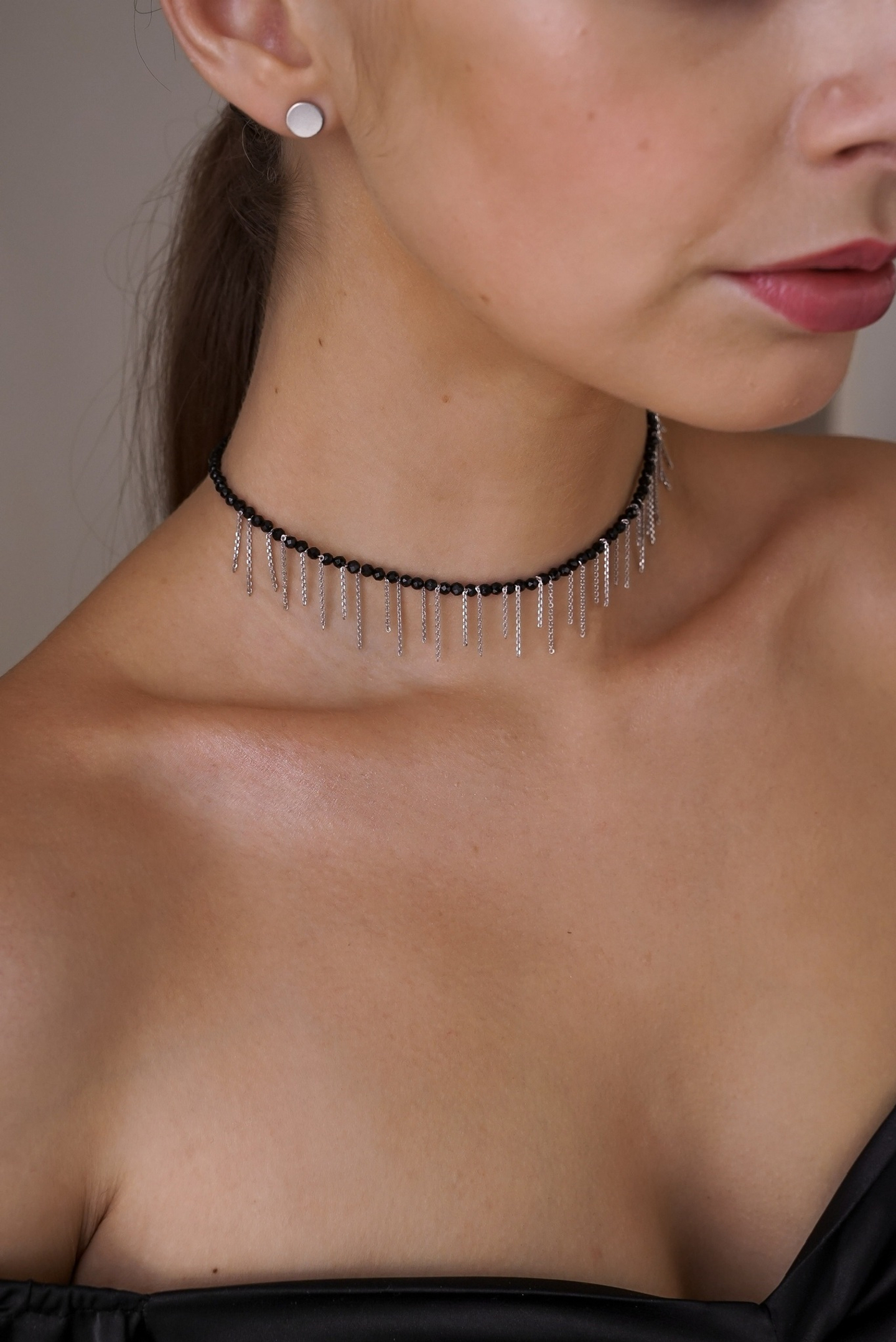 Колье-чокер Эйва со шпинелью