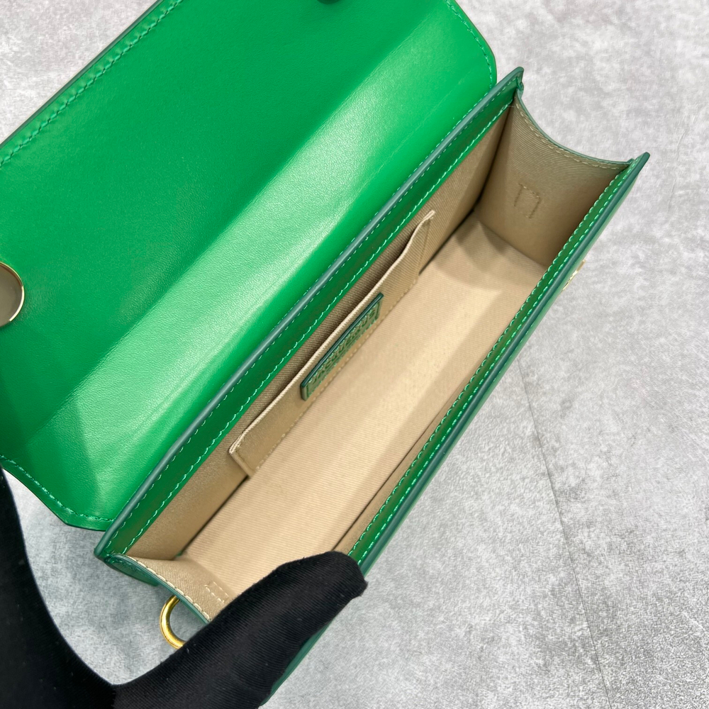Jacquemus Le Chiquito Long 22 cm