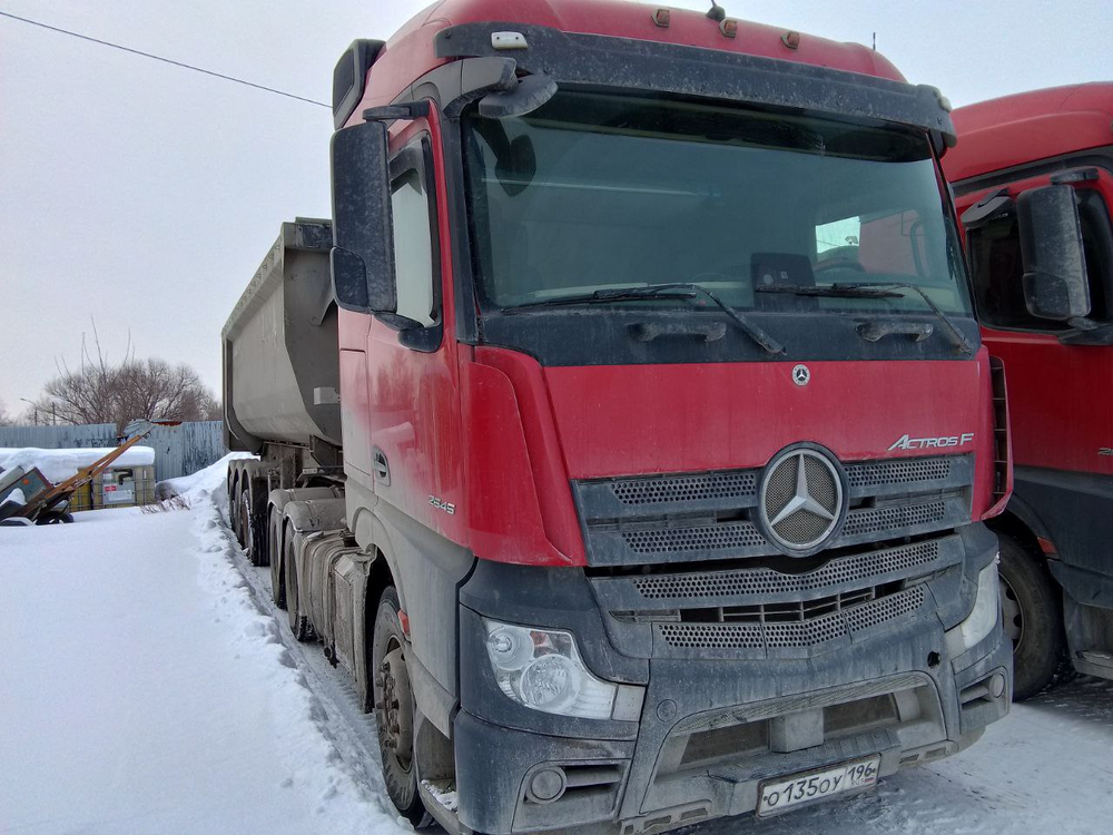 Mercedes-Benz Actros 6x4 Седельный тягач 2645 LS (Дизельный, 12,8 л, 449 л.с., МТ)