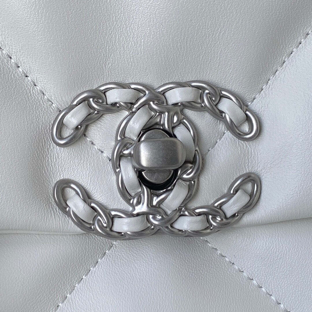 Chanel 19 Large 30 cm