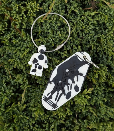 Брелок legoman & keytag Trik