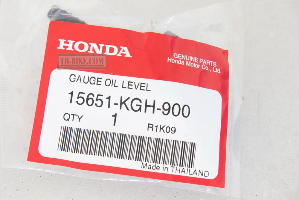 15651-KGH-900. GAUGE, OIL LEVEL