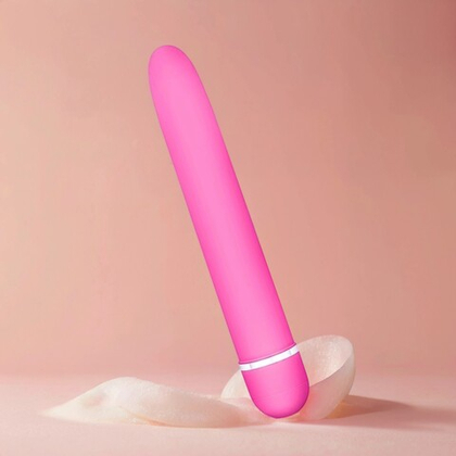 Розовый классический вибратор Luxuriate - 17,8 см.