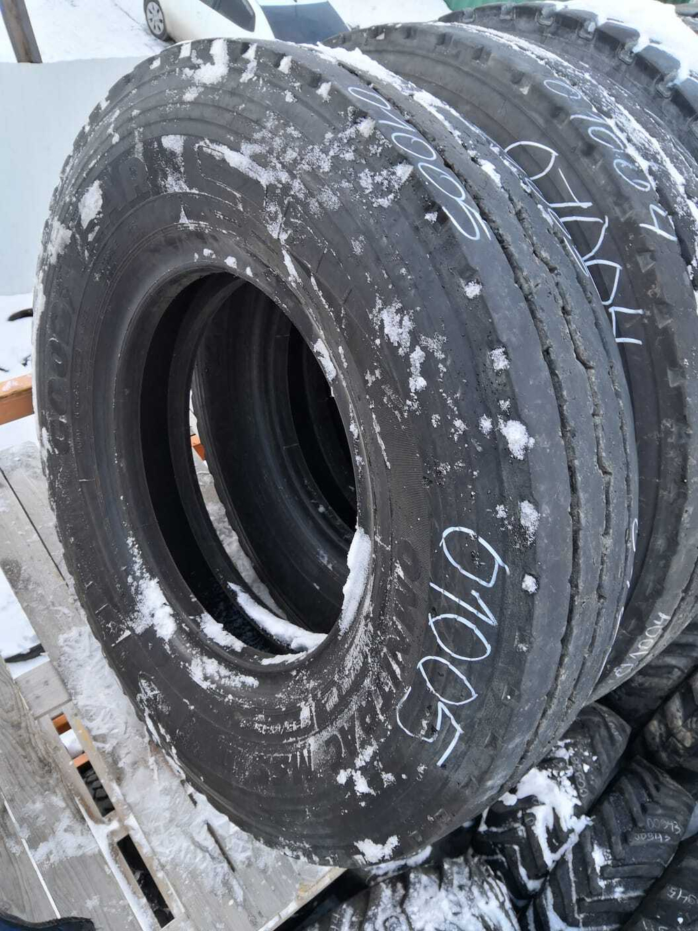 325/95R24 Goodyear OmniTrac MSS2 шина б/у