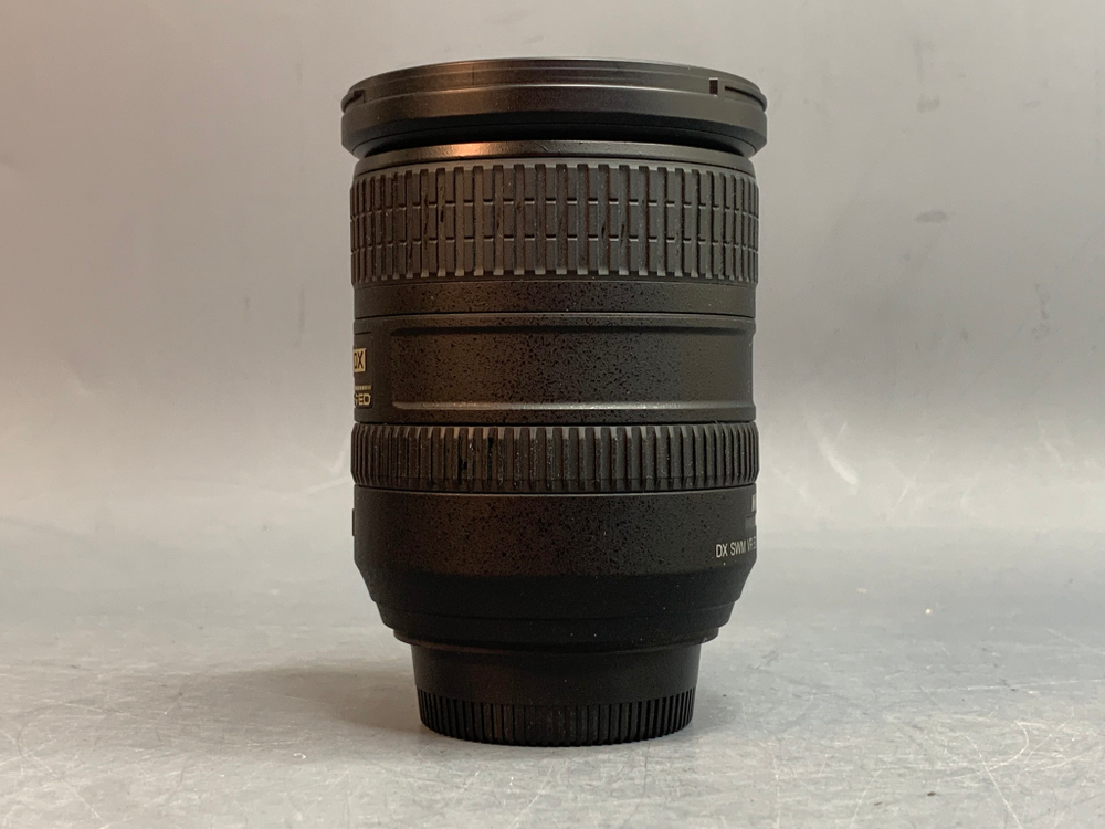 Nikon 18-200mm 3.5-5.6G ED AF-S VR DX