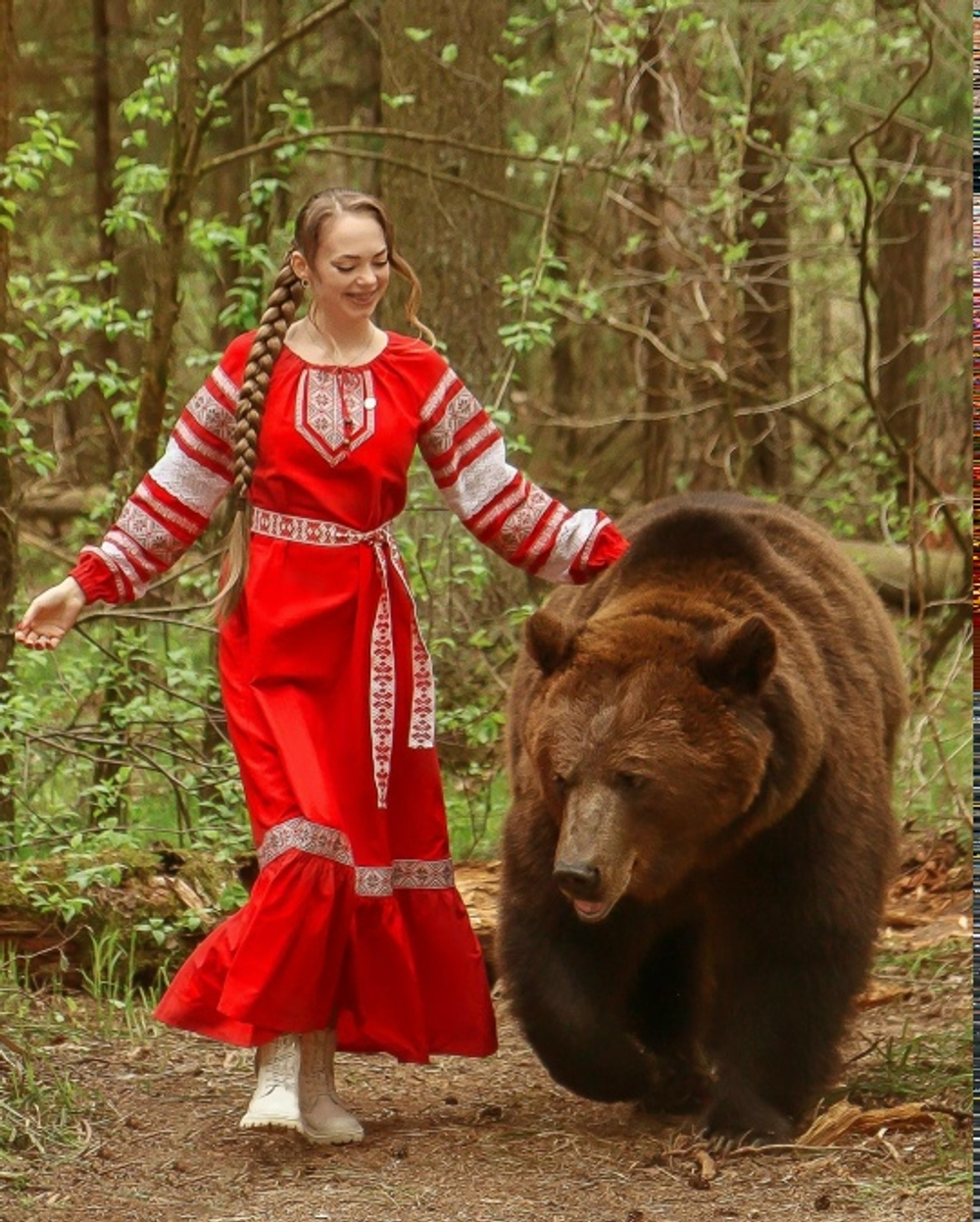 Платье «Любава» с белым узором