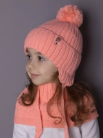 Шапка для девочки осенняя и снуд вязаные