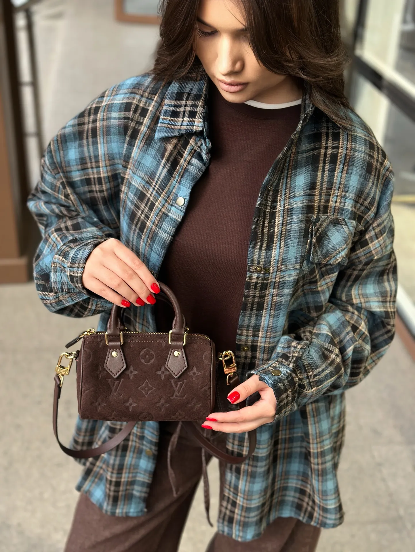 Рубашка Miss Diva 11012 в клеточку на кнопках с карманом на груди