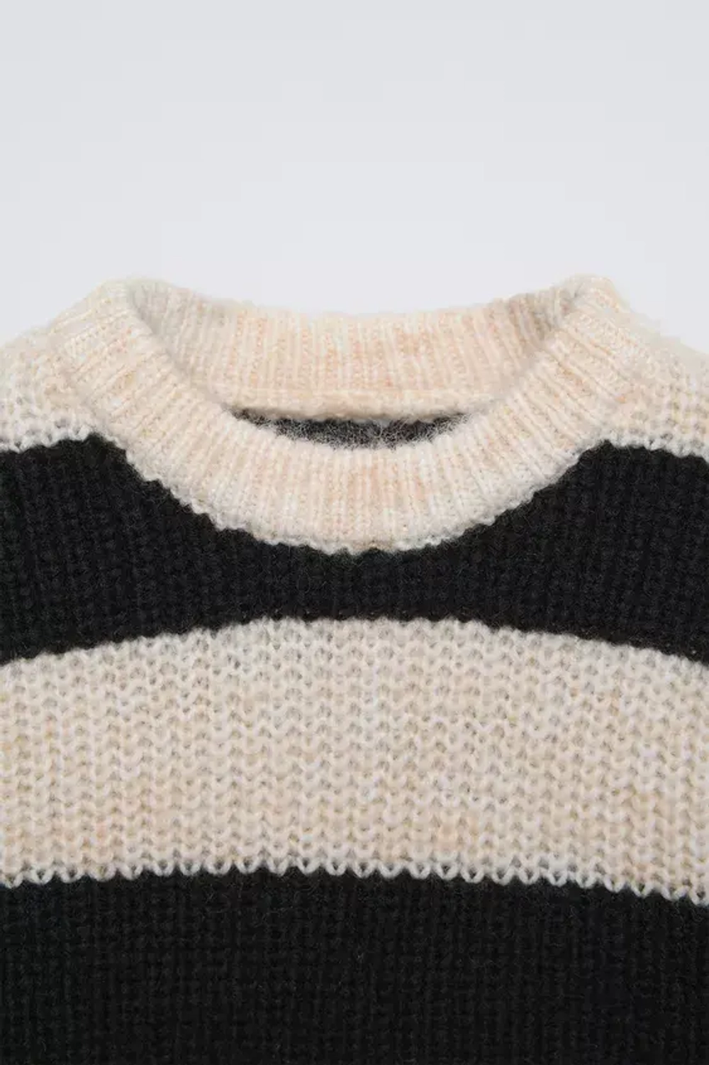 ZARA ТРИКОТАЖНЫЙ СВИТЕР, ЭКРЮ/ЧЕРНЫЙ