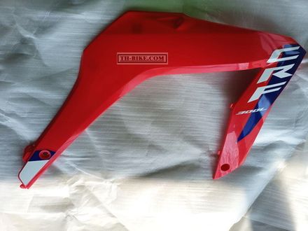 19050-K1T-ER0ZA. SHROUD ASSY., R. FR. (WL) *R292R* (R292R EXTREME RED). HONDA