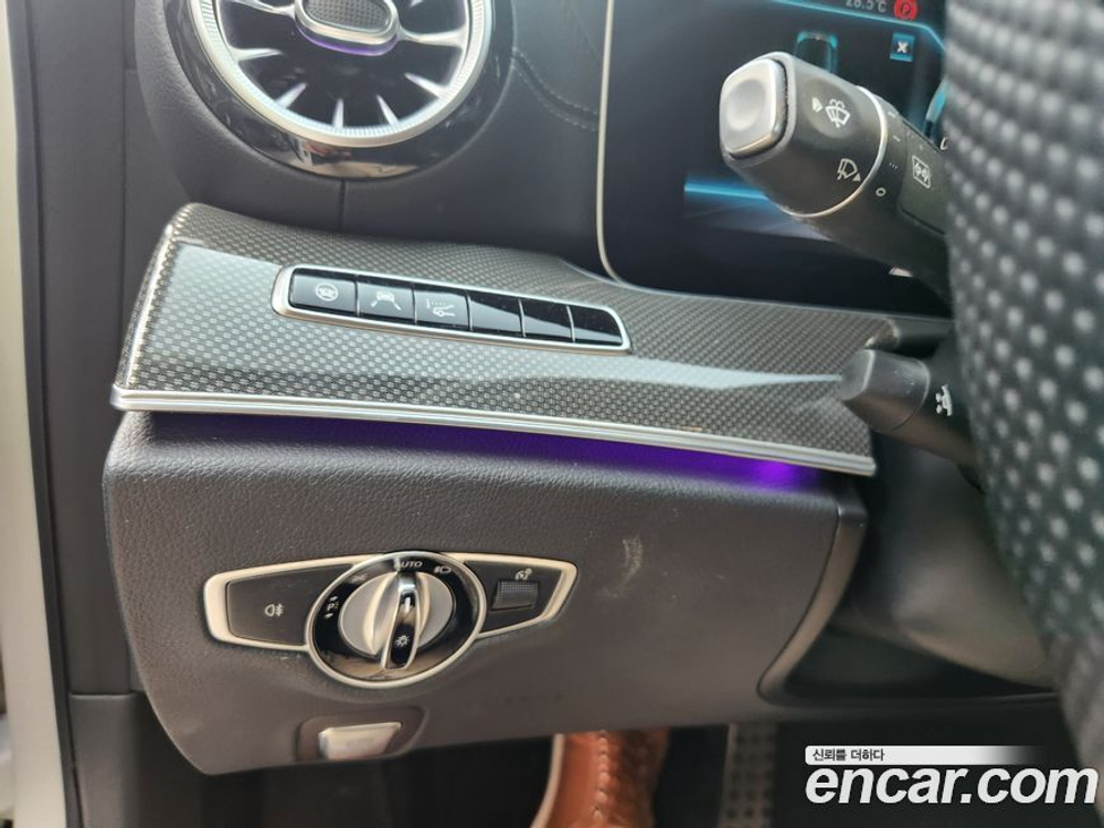 Mercedes-Benz E-Class W213 E350 4MATIC AMG Line (08.2019)