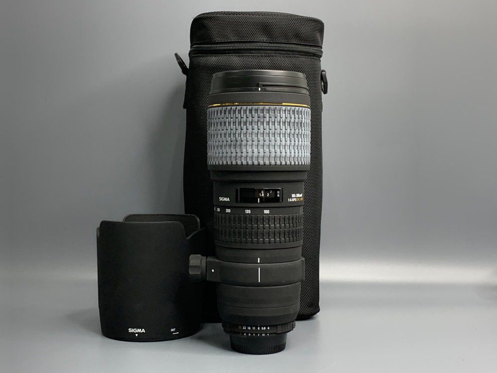 Sigma 100-300mm APO F4 HSM Nikon F