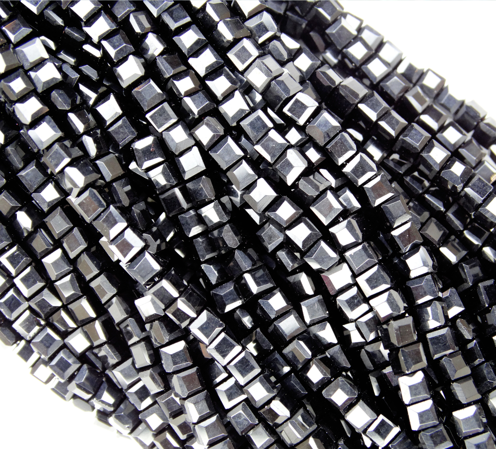 БВН008НН3 Хрустальные бусины квадратные, цвет: черный непрозрачный, 3 мм, кол-во: 63-65 шт.