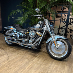 Harley-Davidson Fat Boy 117 Gray Ghost (Icon Collection)