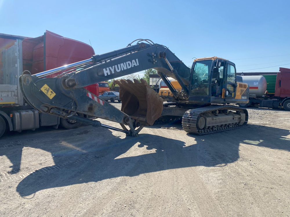 Hyundai R350 Экскаватор R350LVS (Дизельный, 8,9 л, 248 л.с., АТ)